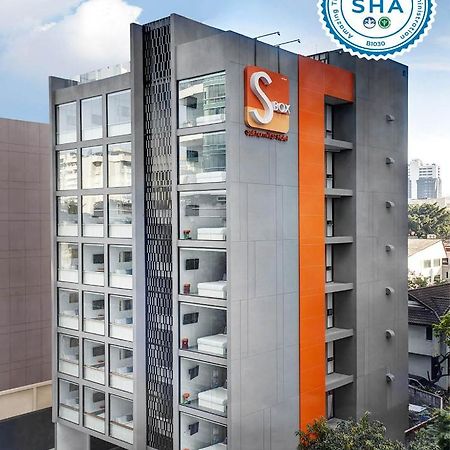 S Box Sukhumvit Hotel - Sha Extra Plus Banguecoque Exterior foto